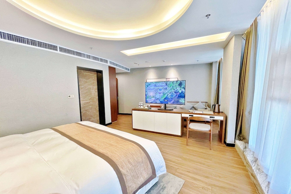 Superior Room, 1 King Bed, Non Smoking