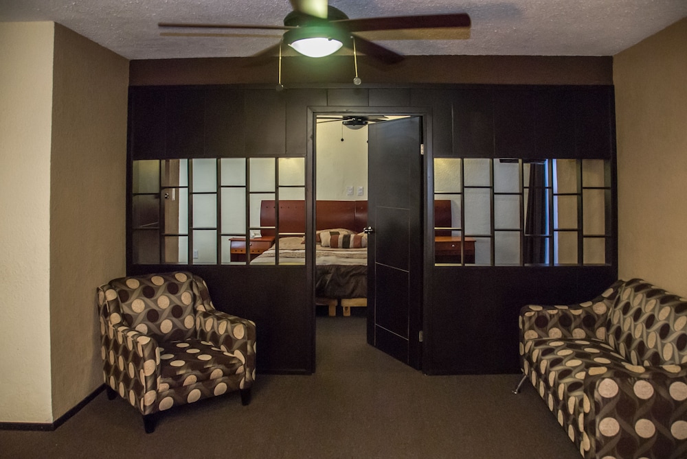 Family Studio Suite photo 1