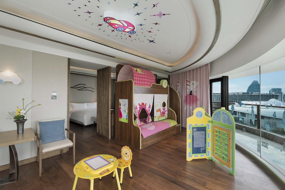 Junior Suite, Multiple Beds (Kids Theme)