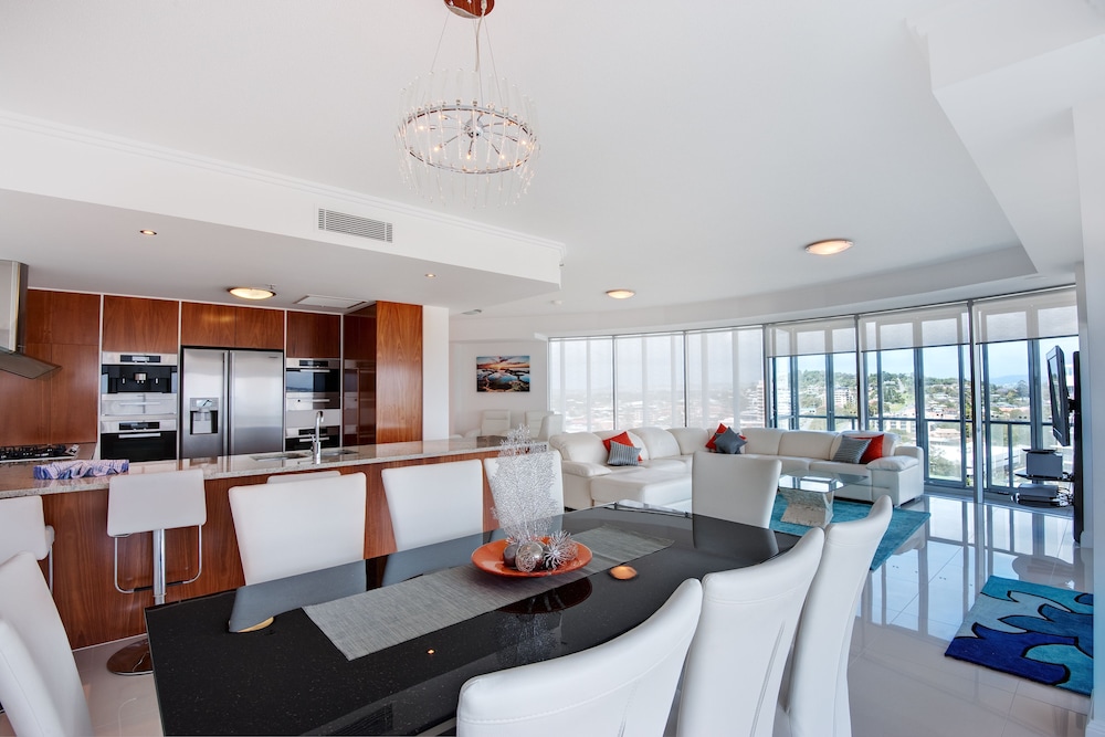 4 Bedroom Skyhome photo 2