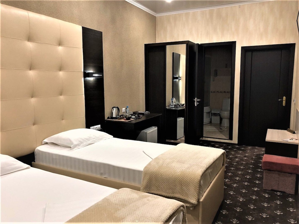 Standard Twin Room photo 3