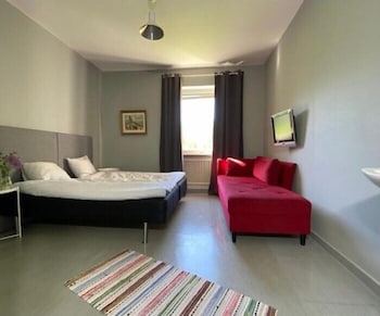 Basic Double or Twin Room photo 1