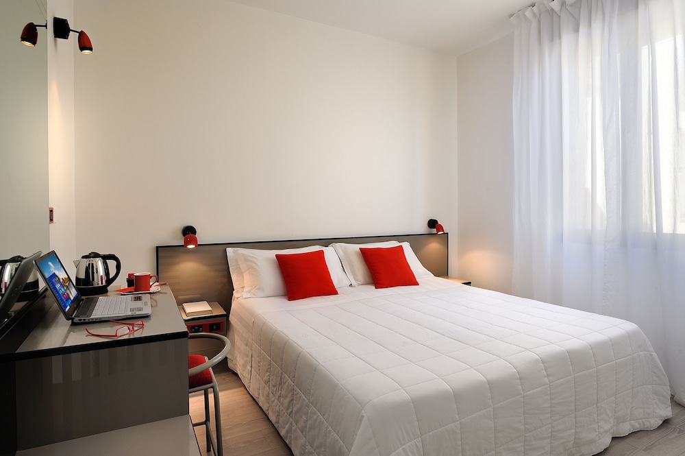Triple Room - Photo 1