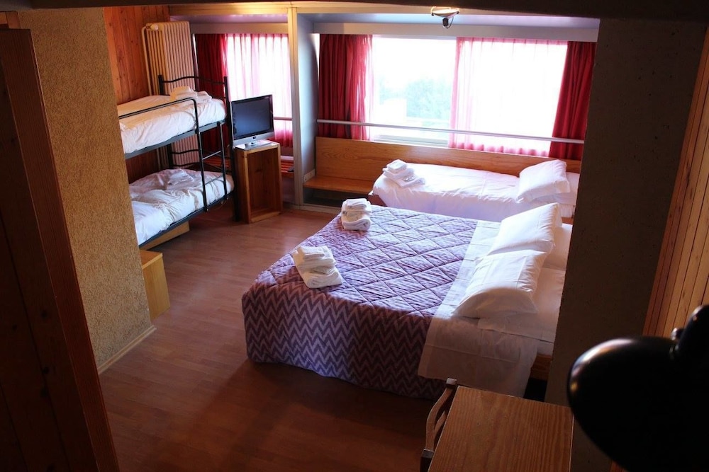 Apartment, 1 Bedroom (5 Pax) photo 2