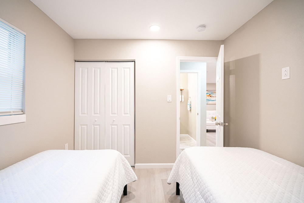 Classic Apartment - Photo 17
