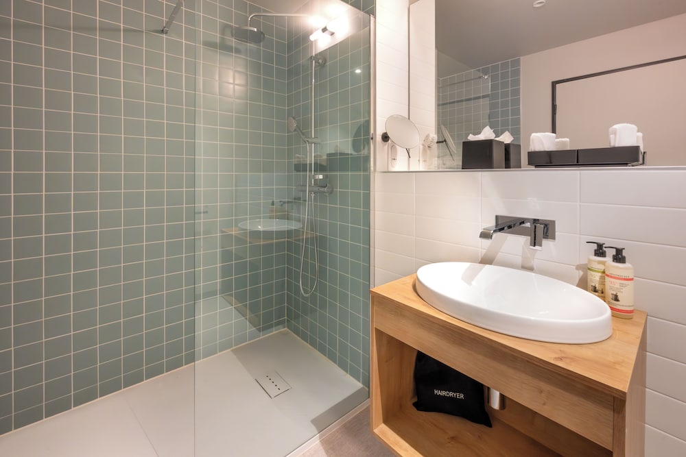 Standard Studio, 2 Twin Beds, Kitchenette photo 2