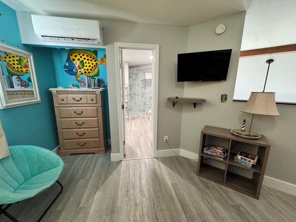 Condo, Multiple Beds, Balcony (Regatta 305a)