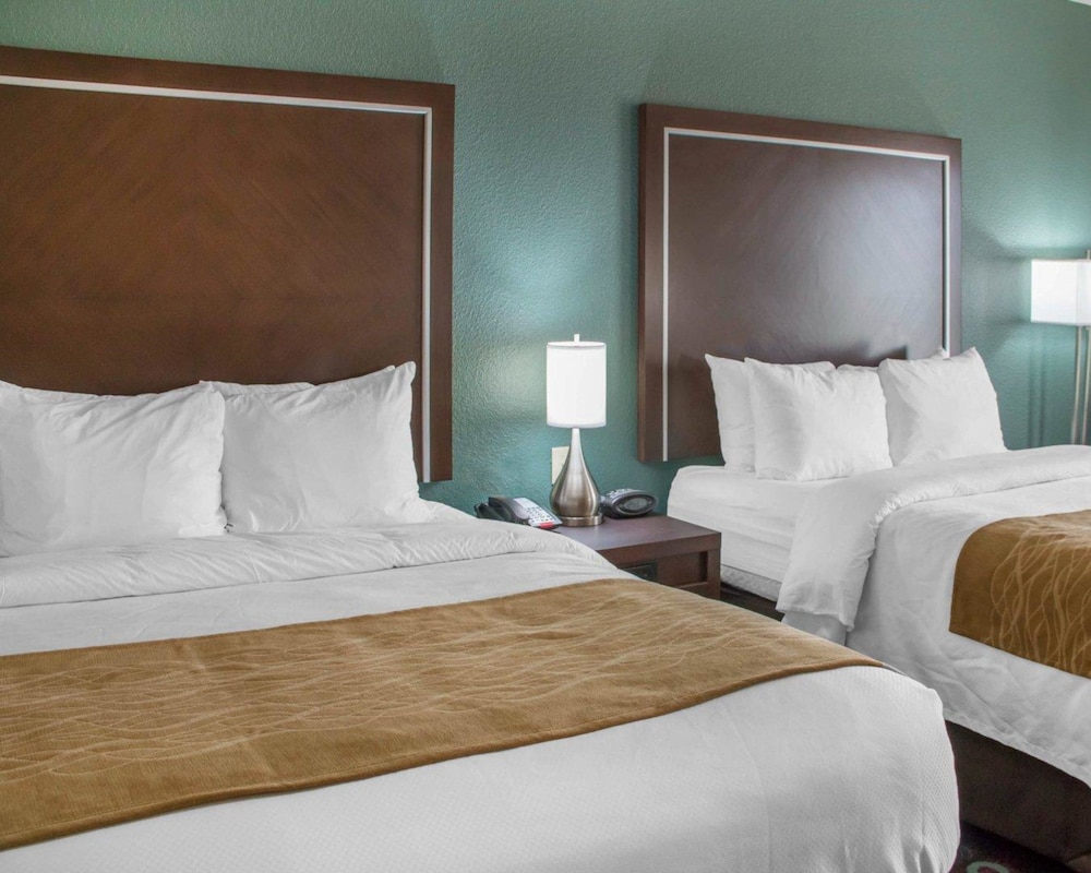 Standard Room, 2 Queen Beds, Non Smoking