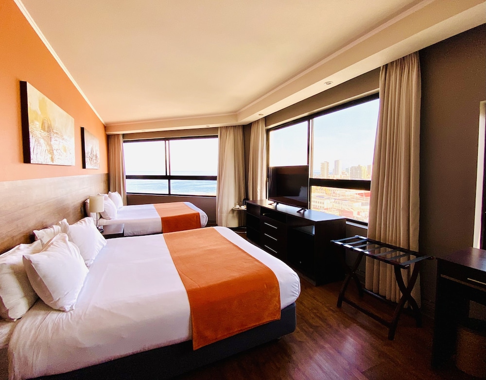 Superior Room, 2 Queen Beds, Sea View - Photo 8