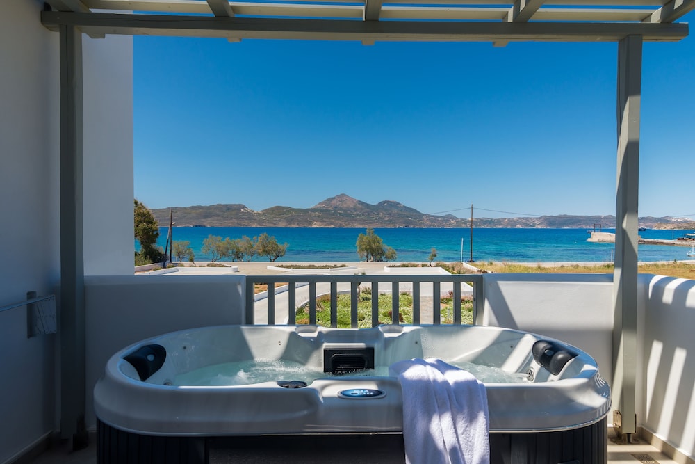 Deluxe Double Room, Jetted Tub, Sea Facing