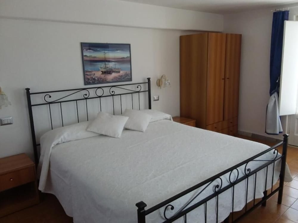Basic Room, Bay View, Tower