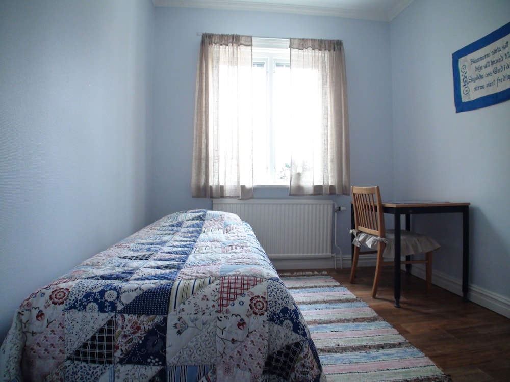 Single Room photo 3