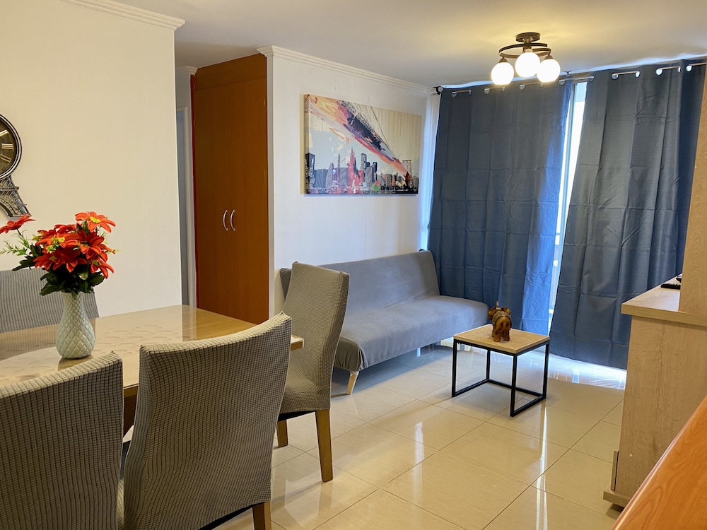 Traditional Apartment photo 3