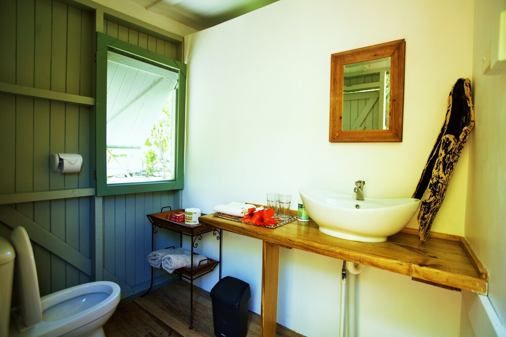 Bungalow, Beachfront (Standalone) photo 2