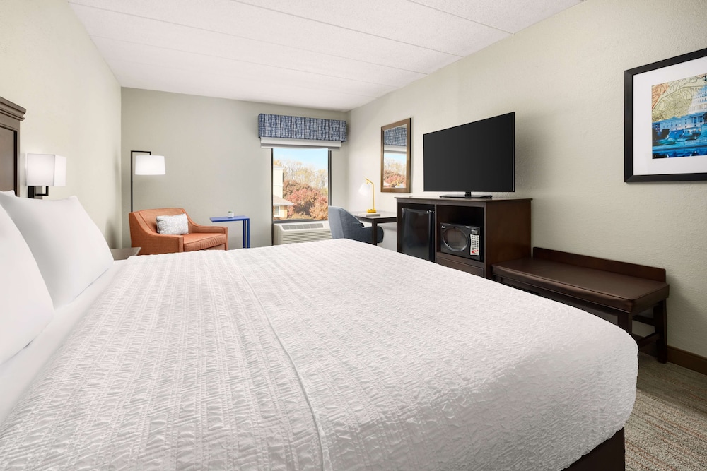 Room, 1 King Bed, Non Smoking - Photo 1