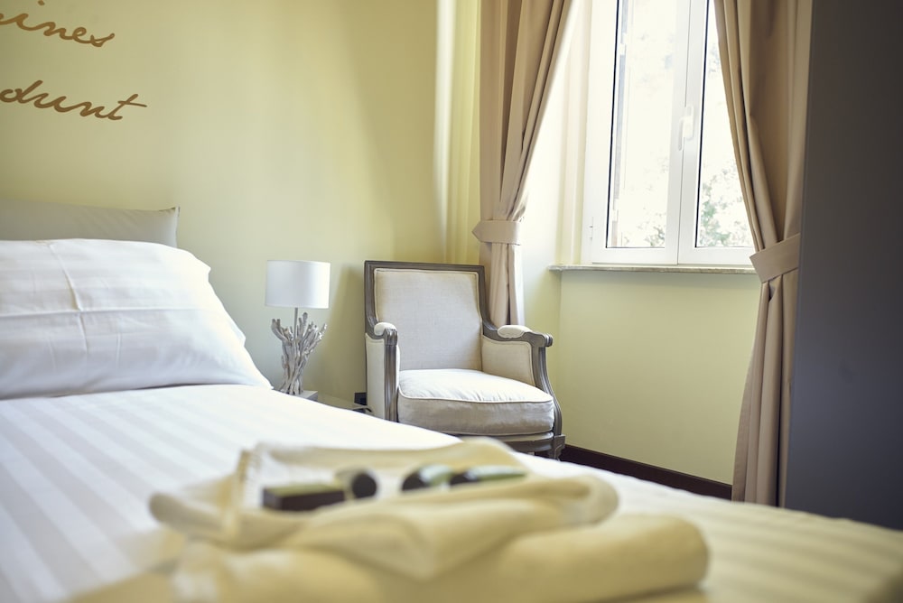Luxury Double Room, Private Bathroom (Suite Cesare) photo 2