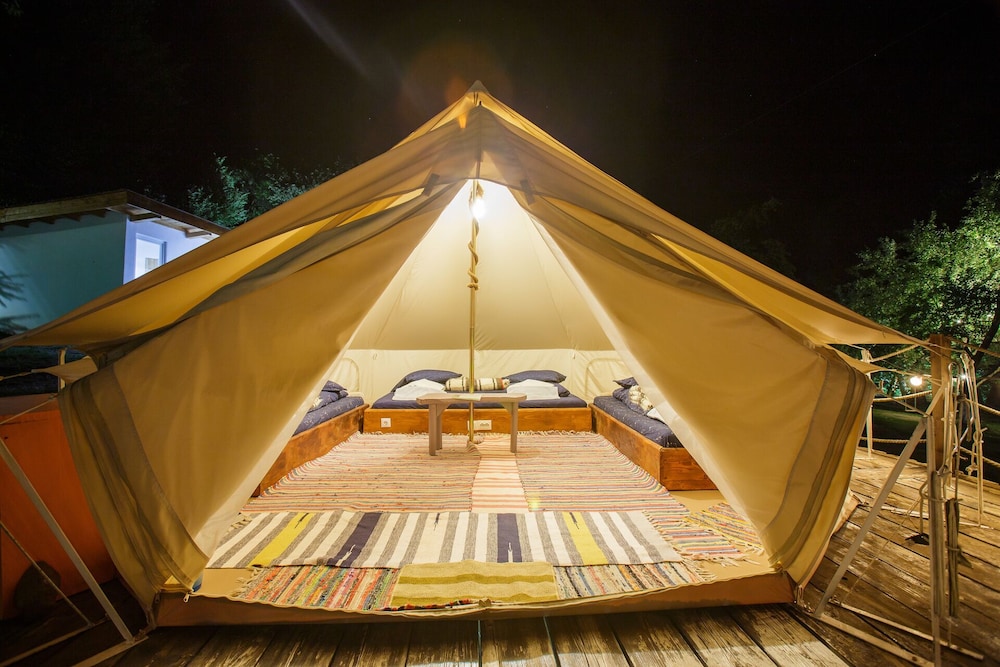 Tent, Multiple Beds photo 3