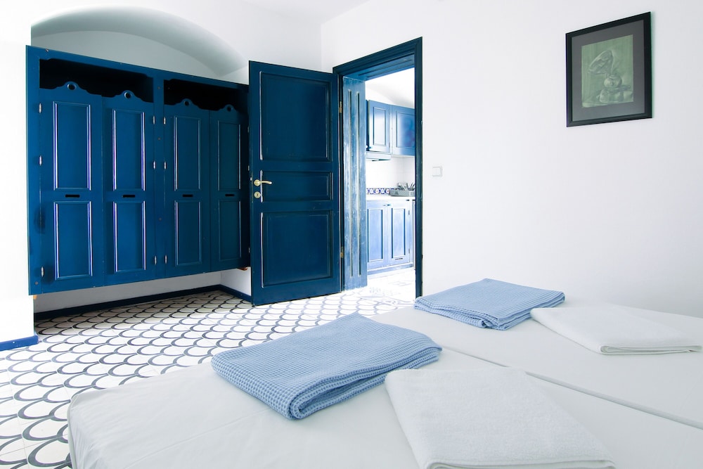 Suite - Photo 7