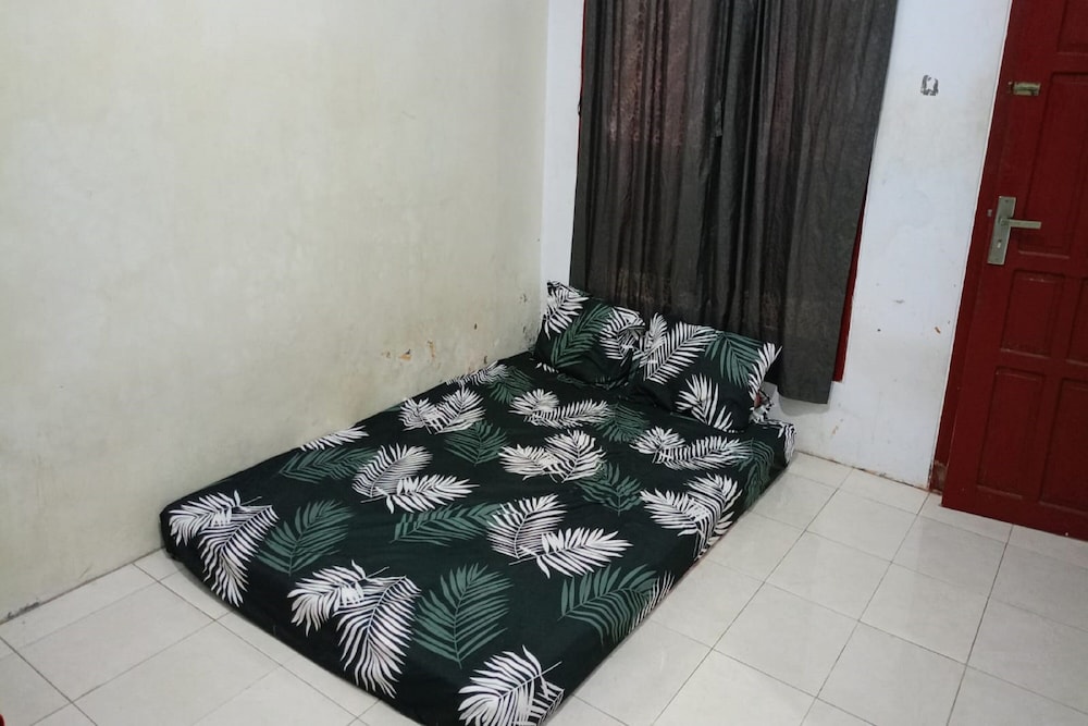 Economy Double Room photo 2
