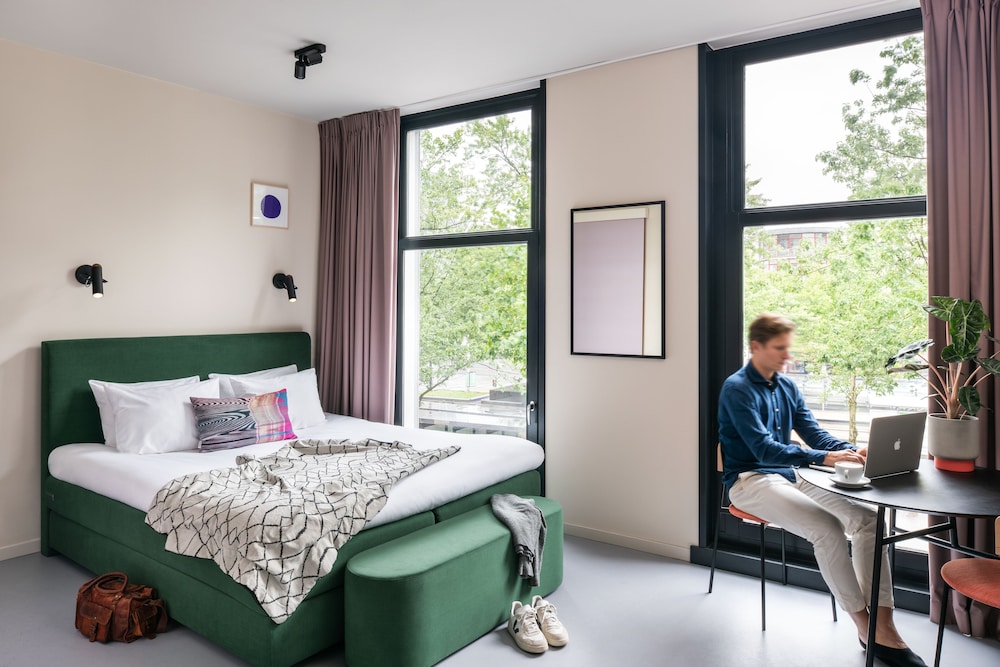 Superior Room (Plus)