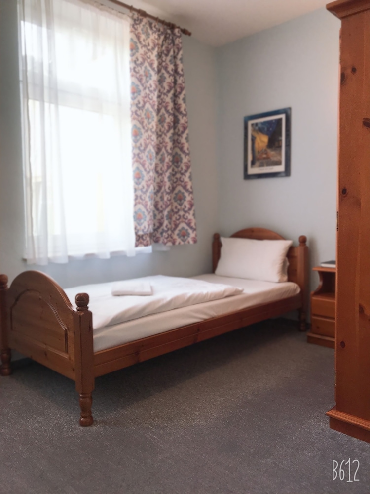 Single Room photo 1