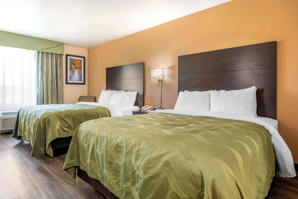 Standard Room, 2 Queen Beds, Non Smoking - Photo 5