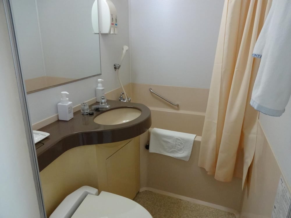 Studio Twin Room, 1 Single Bed + 1 Sofa Bed photo 2