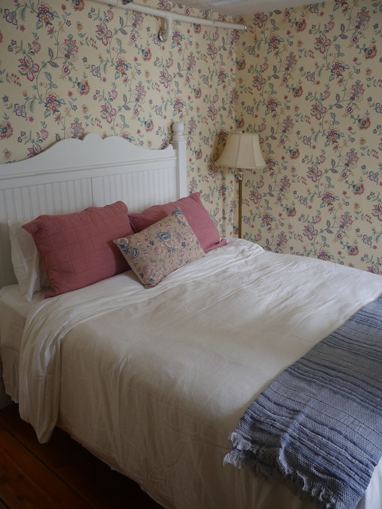 Classic Double Room, Ensuite (The GEORGE WHEATON Room) photo 1