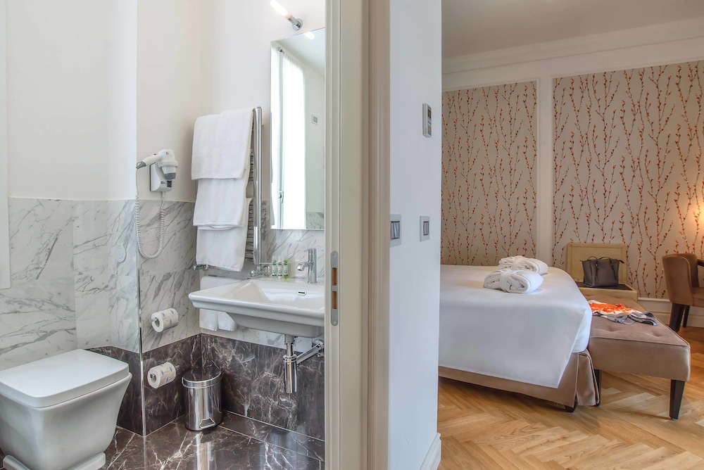 Hotel Damaso - Photo 86