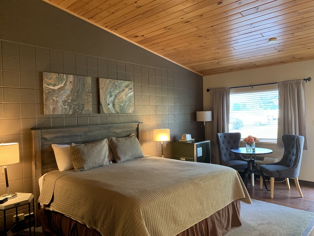 Single Room, 1 King Bed photo 1