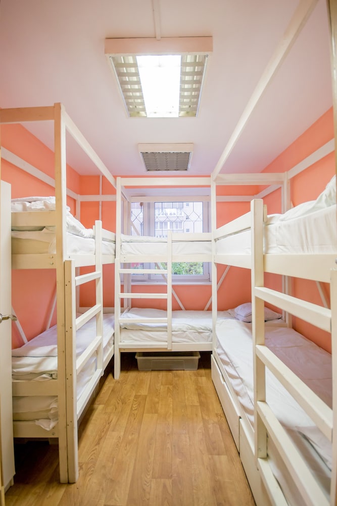 Shared Dormitory, Men only (6 beds)