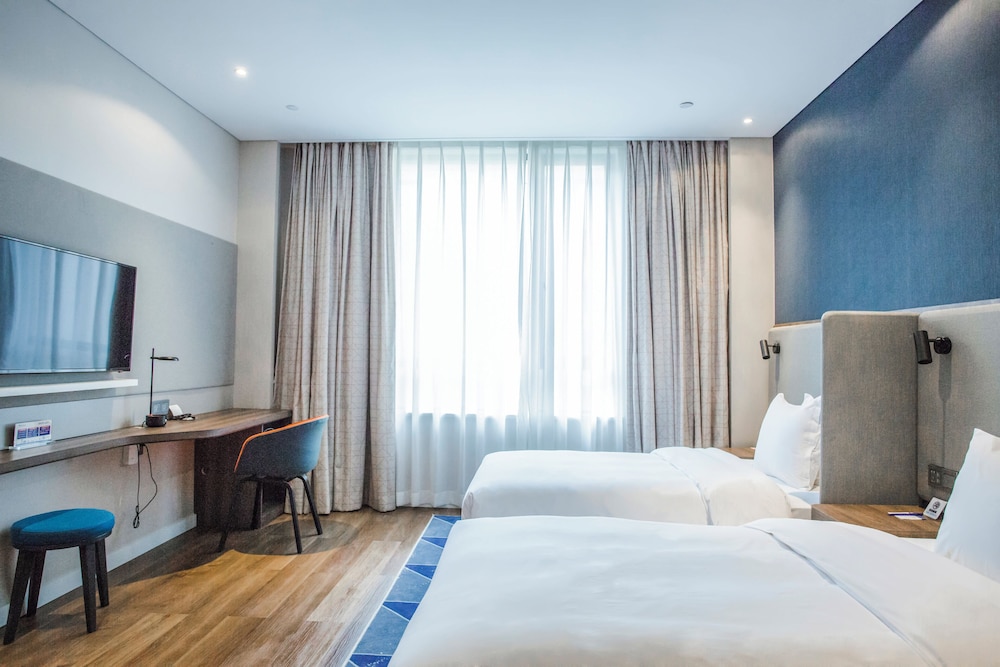Standard Room, 2 Twin Beds (Extra Floor Space)