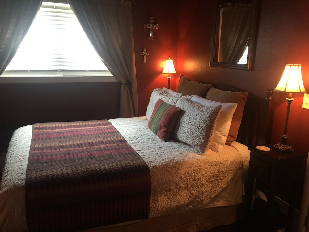 The Parlor Room photo 2