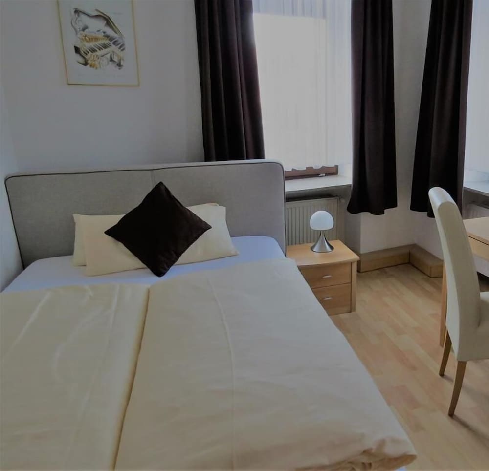 Basic Room - Photo 3