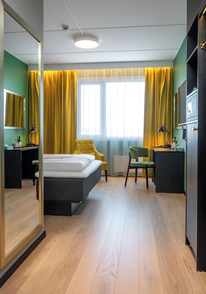 Room, Accessible