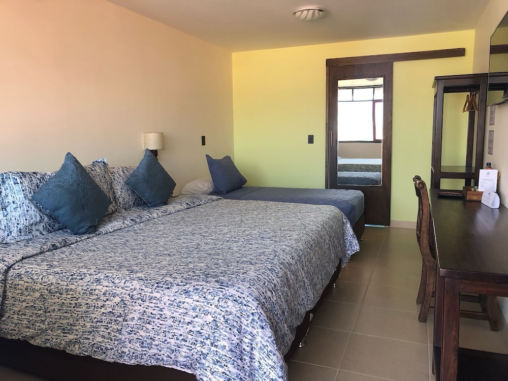 Deluxe Triple Room photo 1