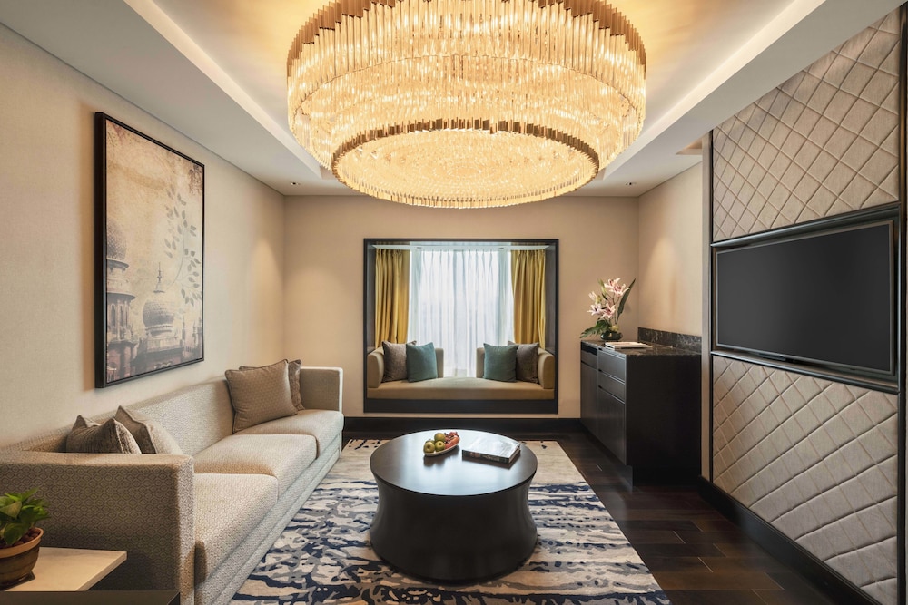 Executive Suite, 1 Bedroom - Photo 6