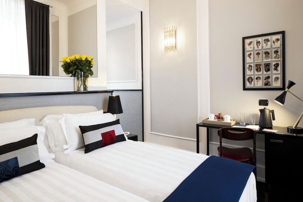 Superior Double Room, City View