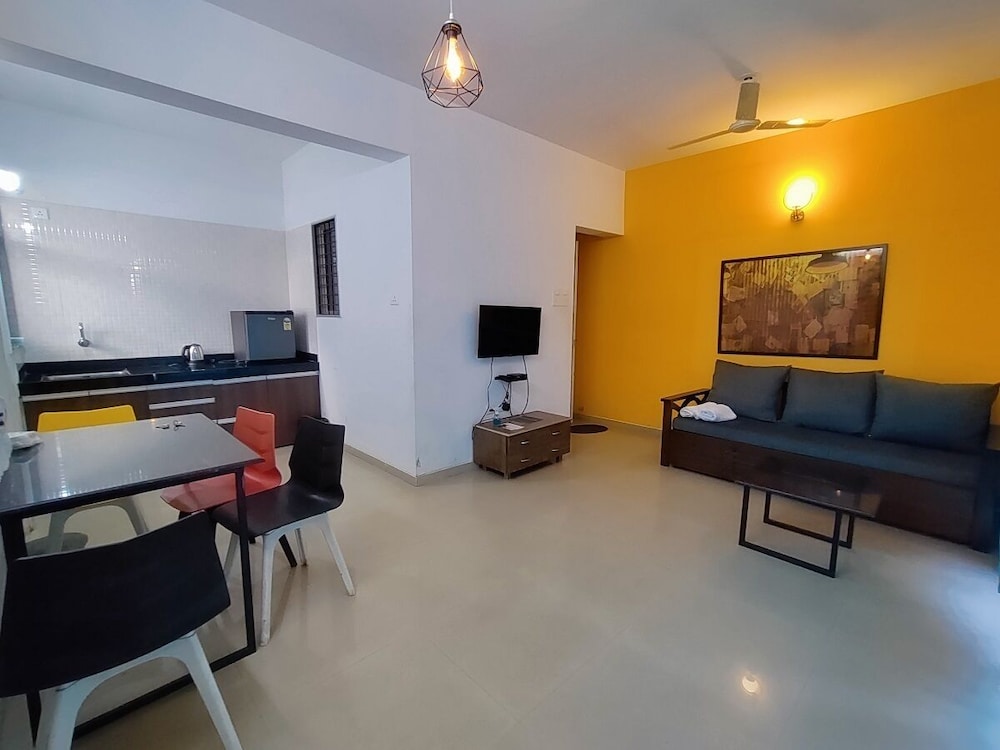 Apartment, 2 Bedrooms, Balcony photo 2