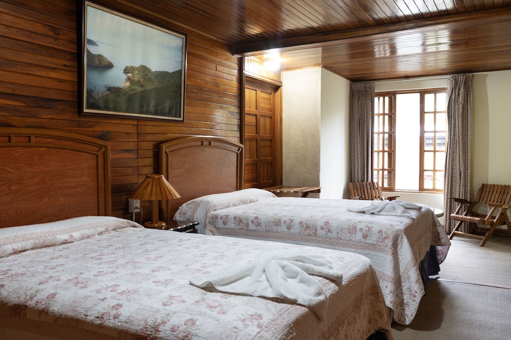 Basic Quadruple Room photo 1