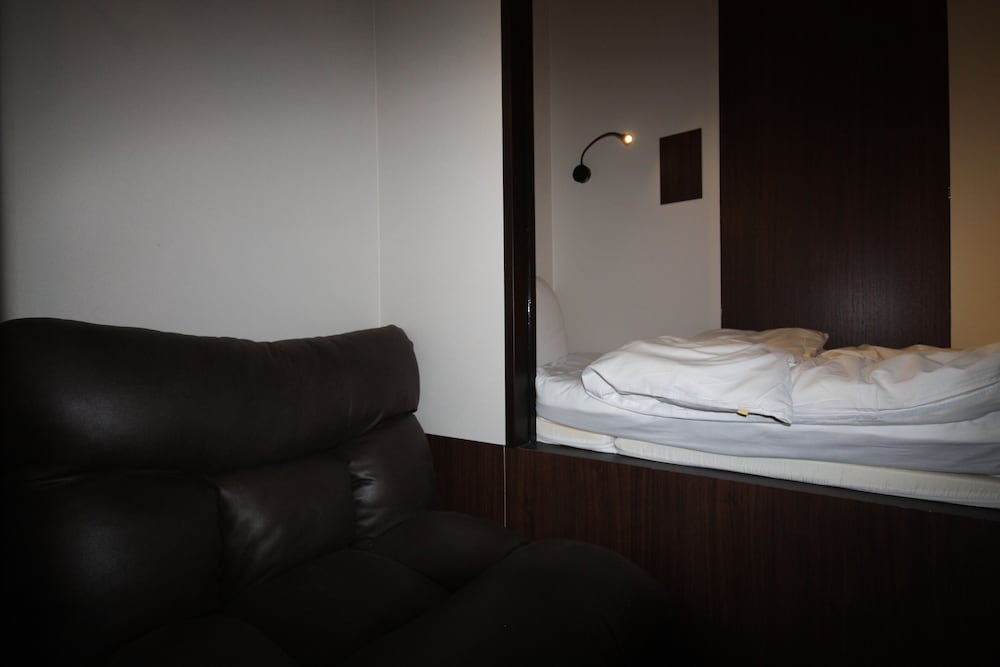 Comfort Cabin Room, Men Only photo 2