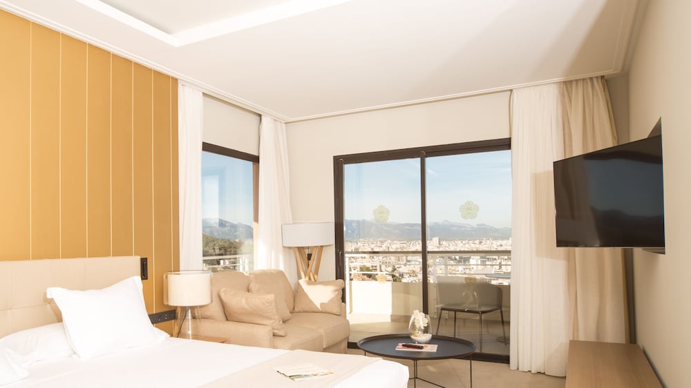 Junior Suite, Sea View (2 adults + 1 child)