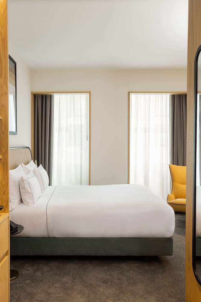 Room, 1 Queen Bed, Accessible - Photo 1