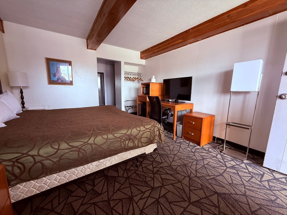 Room, 1 King Bed, Non Smoking