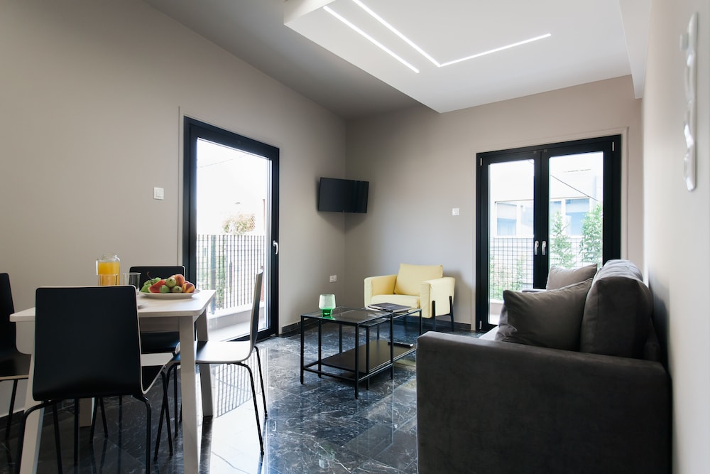 Apartment (Greece U Around Athens No. 3) photo 1