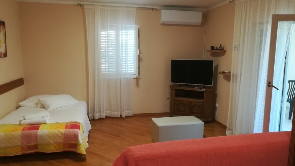 Apartment (Mario - with garden - A2(4+2)) photo 3