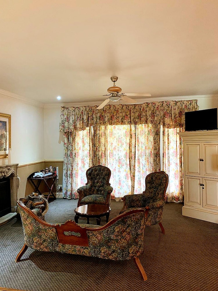 Deluxe Suite photo 1