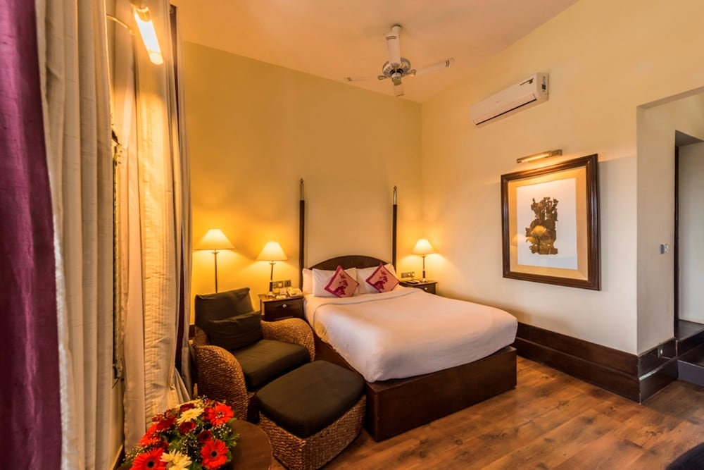 Regal Queen Garden View Room with Balcony photo 2