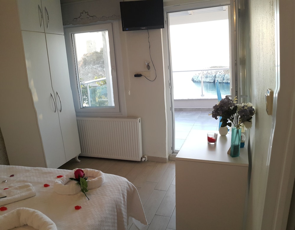 Standard Double Room, Sea View photo 2