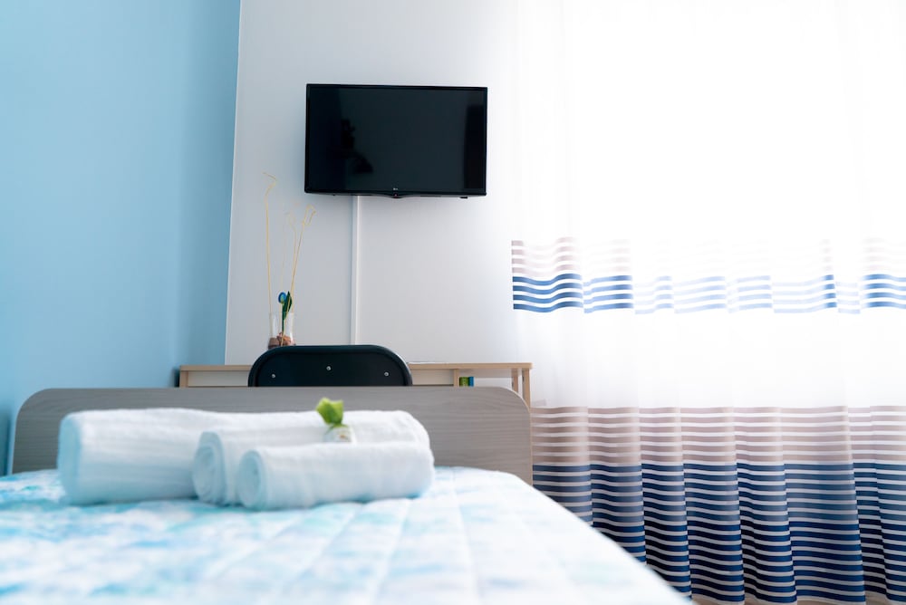 Basic Single Room photo 2